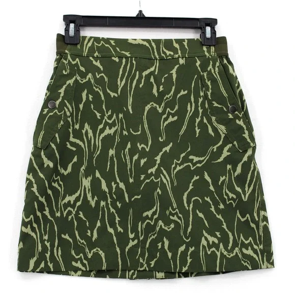 Athleta Vienna Cargo Skort Green Tiger Stripe Camo Hiking‎ Mini Skirt Womens 2