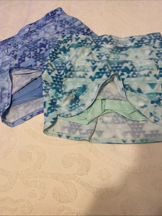 Columbia Women's Blue & Teal Patterned Active Skorts (Pair)