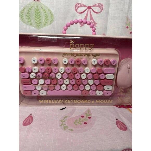 Poppy Pink retro style wireless keyboard/mouse set