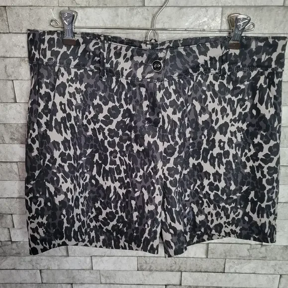 Isaac Mizrahi Size‎ 6 Cheetah print shorts