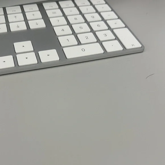 Wireless Silver and White Keyboard