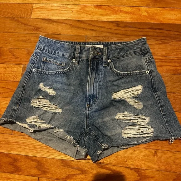 Garage Denim Mom Shorts Sz‎ 5/27 Medium Wash Distressed High Rise Festival
