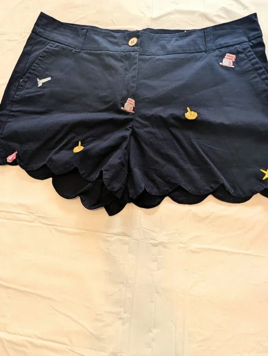 Crown & Ivy Shelby Womens 12  Summer Theme Embroidered  Scalloped Shorts Navy