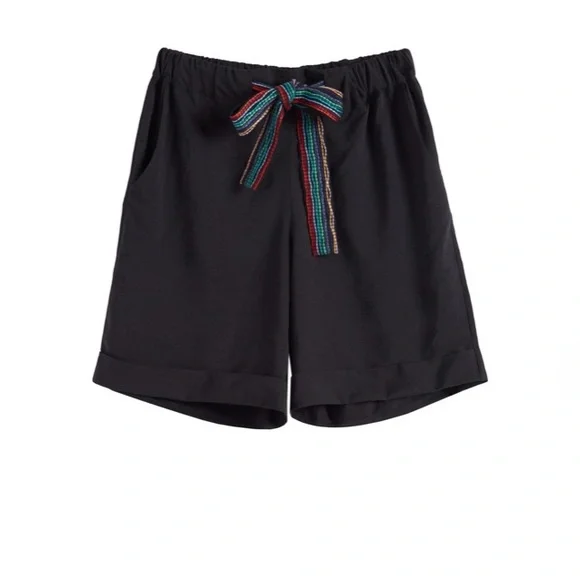 Chinti & Parker Black Shorts with Woven Rainbow Belt