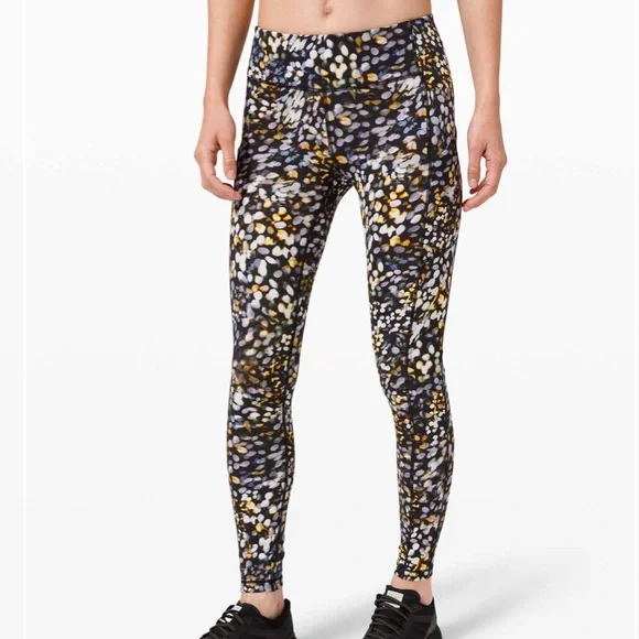 🚨NWT Lululemon Speed Up Tight 28