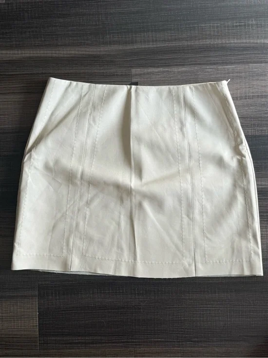 Francesca's Collections ALYA Beige Mini Skirt - Vegan Leather