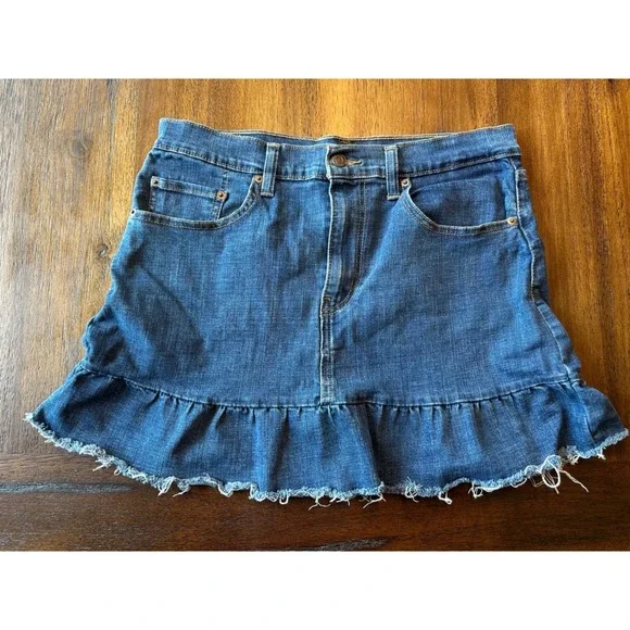 Levis Mile High Ruffle Skirt Womens 31  Denim Mini Raw Hem High Rise 5 Pocket