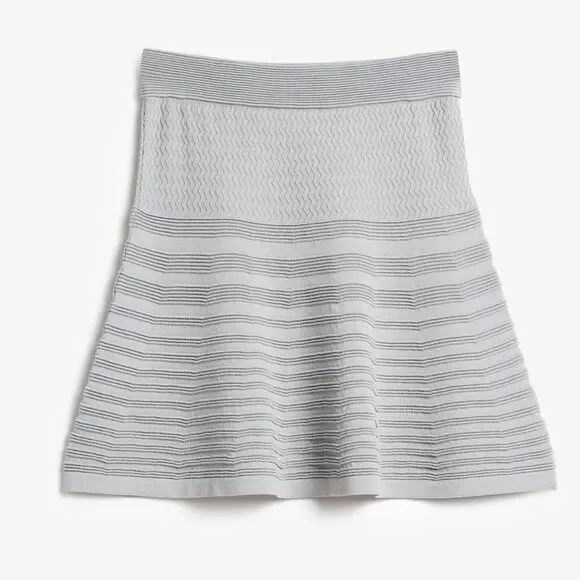 Yargici Textured Knitted Women's Skirt in a grayish blue Size 4