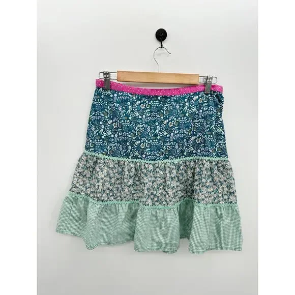 American Eagle Ruffle Skirt Women Sz‎ 4 Quilted Patchwork Cabbage Patch Feminine