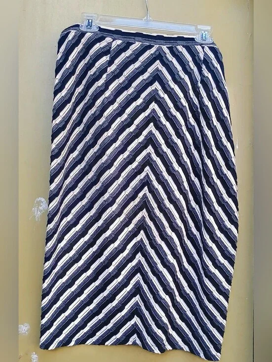 jennie & marlis Skirt XL Black Grey Stripe