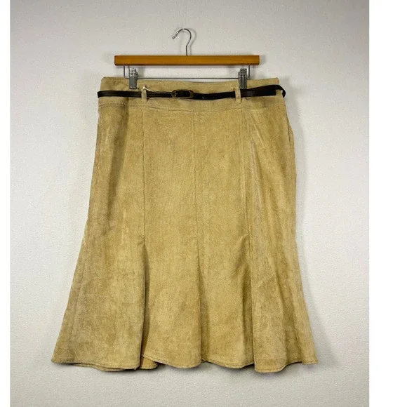 Dark Academia Larry Levine Women 14 Tan Corduroy Flared Belted Midi Skirt‎