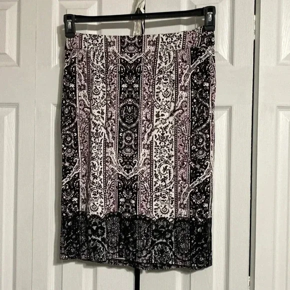 Cato purple black & white skirt