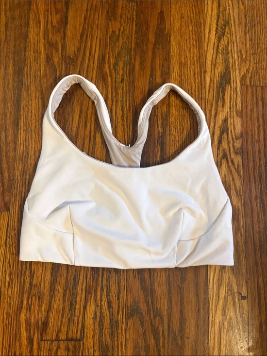 🎉Lululemon athletica White Racerback Sports Bra