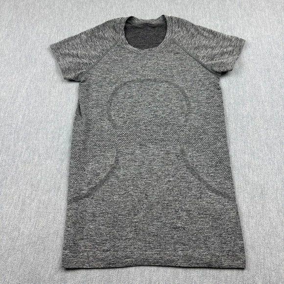 Lululemon Shirt Womens 6 Gray‎ Heather Swiftly Tech Yoga Gym Short Sleeve Active