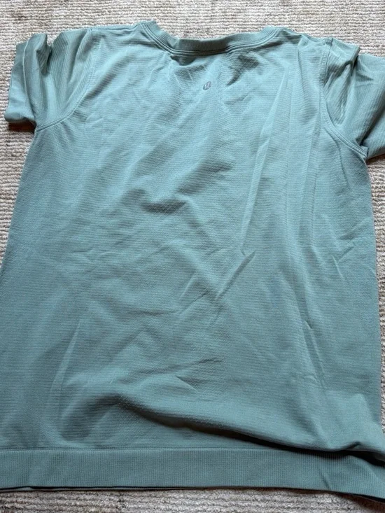 lululemon athletica Men's Short-Sleeve Shirt in Mint Green
