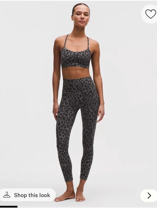Lululemon cheetah Align 25” and y sports bra.
