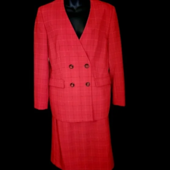 Lady's NYP Red 2 Pic. SUITS size 10