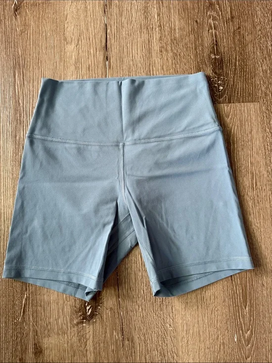 Lululemon Align 4” High-Rise Shorts - Women’s Size 8