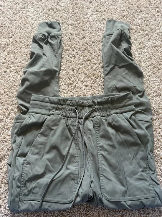 Lululemon Olive Ribbed Drawstring Jogger Pants