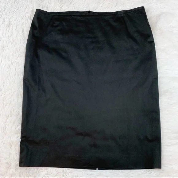 Escada‎ women's size 8 black pencil skirt solid workwear