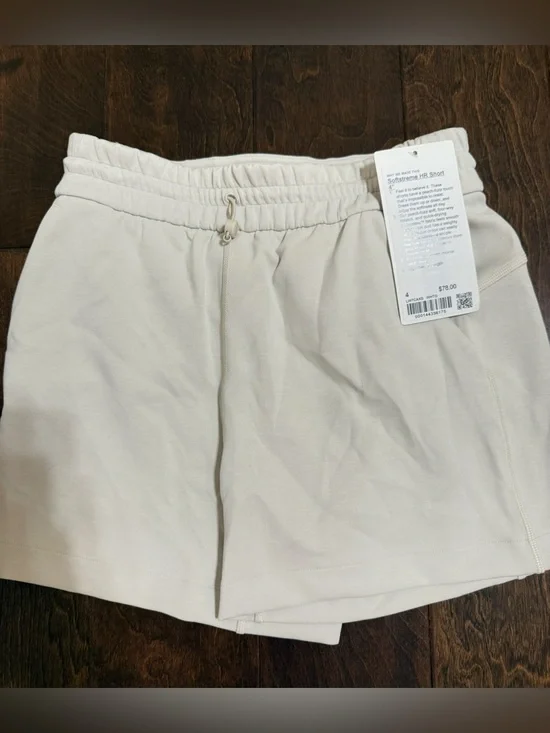 NWT Lululemon Softstreme High-Rise Short 4
