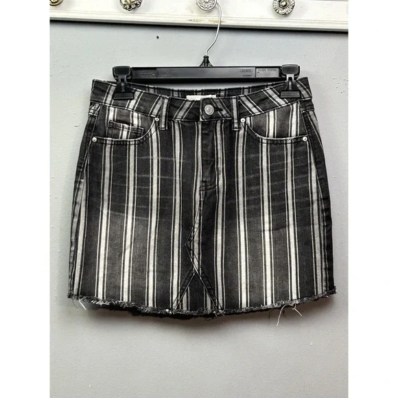 Sky and Sparrow Denim Skirt Womens 3 Black White Striped Raw Hem Mini Skirt Edgy