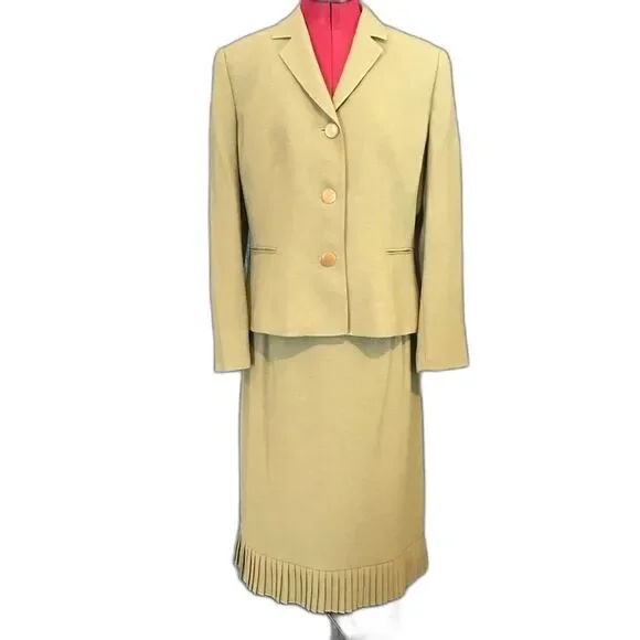 Kasper Skirt Suit Women’s Size 12 Light Green 2-Piece Suit Blazer & Skirt