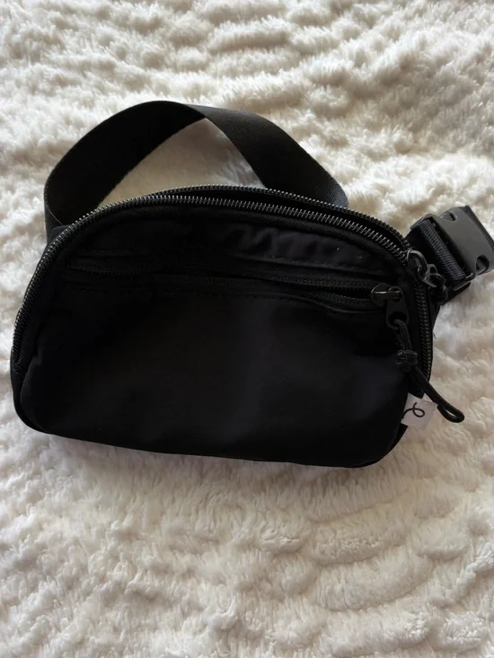 Art Class Little Kids Belt Bag – Black