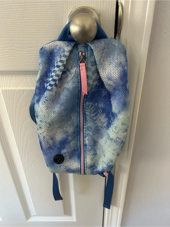 Ivivva Girls Blue Tie-Dye Mini Backpack with Pink Zipper