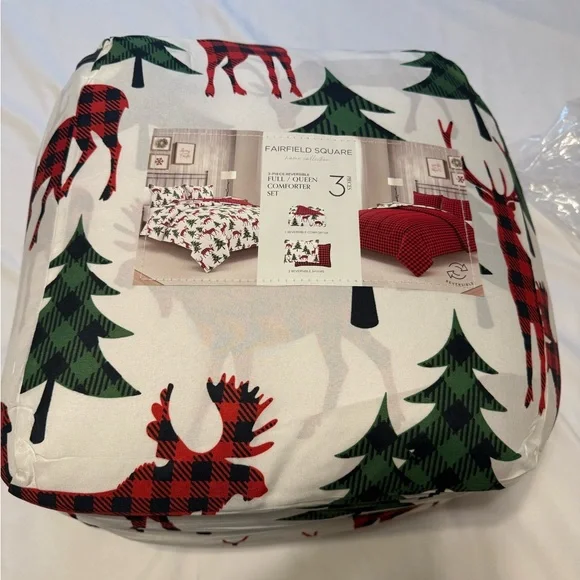 Holiday Comforter Set - Red and Green