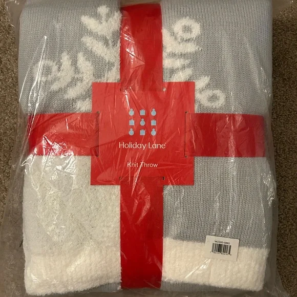 Holiday Lane Festive Knit Throw Blanket