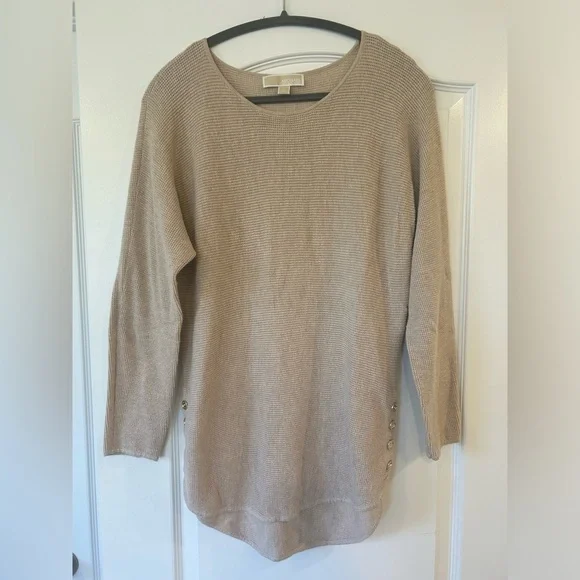 EUC MICHAEL Michael Kors Tan Knit Sweater with Gold Buttons Size Medium