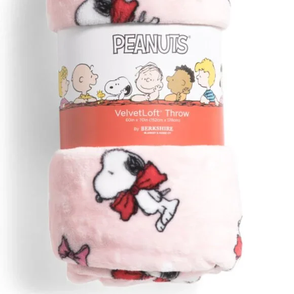 Peanuts Snoopy Big Holiday Red Bow Christmas Plush Throw Blanket 60