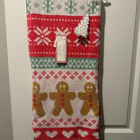 Festive Gingerbread Holiday Decorative Throw