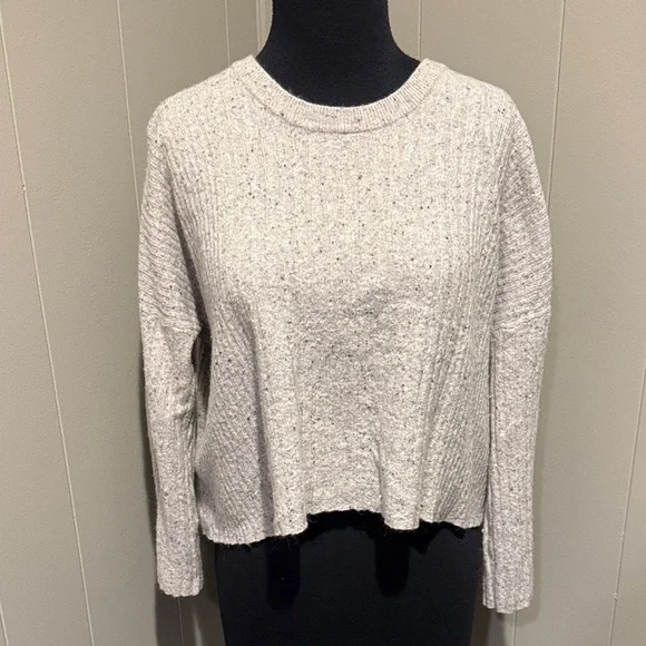 Madewell Gray Cropped Cozy Cottagecore  Crew Neck Sweater