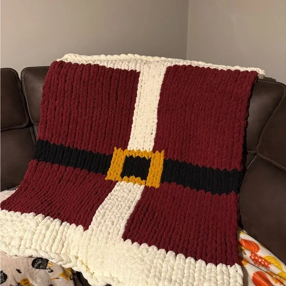Cozy Santa-Themed Throw Blanket