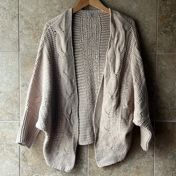 Charlotte Russe Cableknit Wrap Cardigan Chunky Knit Batwing Sweater Poncho Layer
