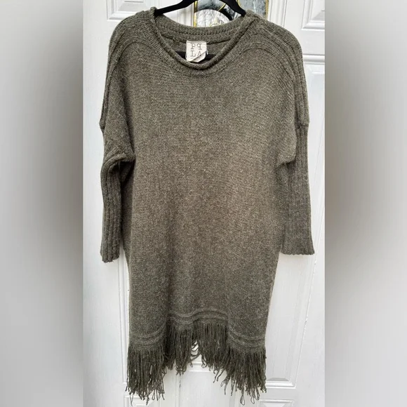 PPLA Haywood Fringe Sweater Tunic Olive Sage Green 3/4 Sleeves womens size M / L
