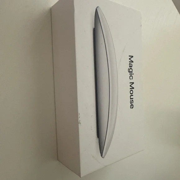 Apple Magic Mouse in White