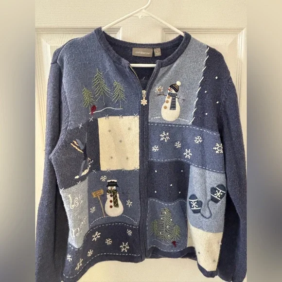 Holiday Y2K‎ Snowman / Winter Blue sweater
