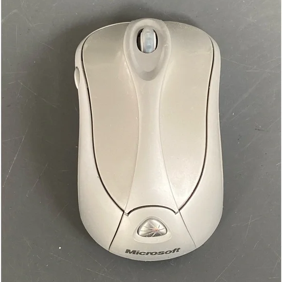Microsoft Wireless Notebook Laser Mouse Model 1054 Silver W/Receiver Tested