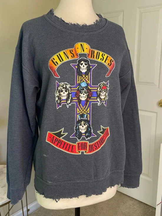 Guns N Roses Raw Hem Long Sleeve Gildan Sweater Size Small