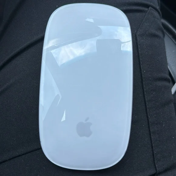 Apple Magic Mouse gen 2