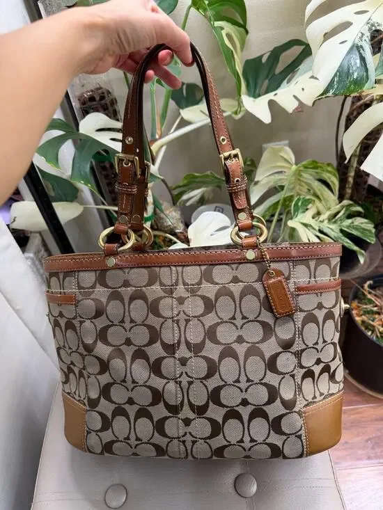 Coach Shoulder Bag Logo Pattern Leather Trim Gold Hardware Pockets