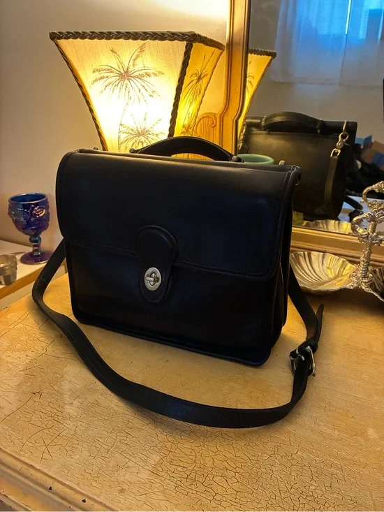 COACH 9927 Vintage Willis Black Leather Crossbody
