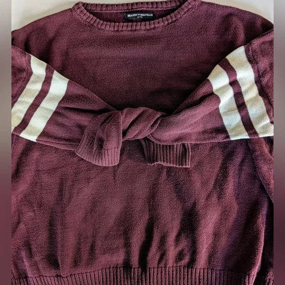 Brandy Melville Cropped Cotton Crewneck  Sweater Burgundy with White Stripes