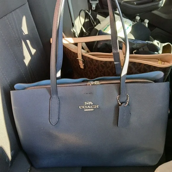 Coach Large Avenue Carry All Tote Bag Purse Navy Blue  # M1979-91377