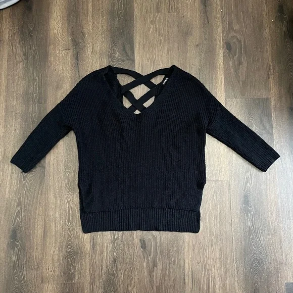 EXPRESS  Black V Neck Sweater/Size Small