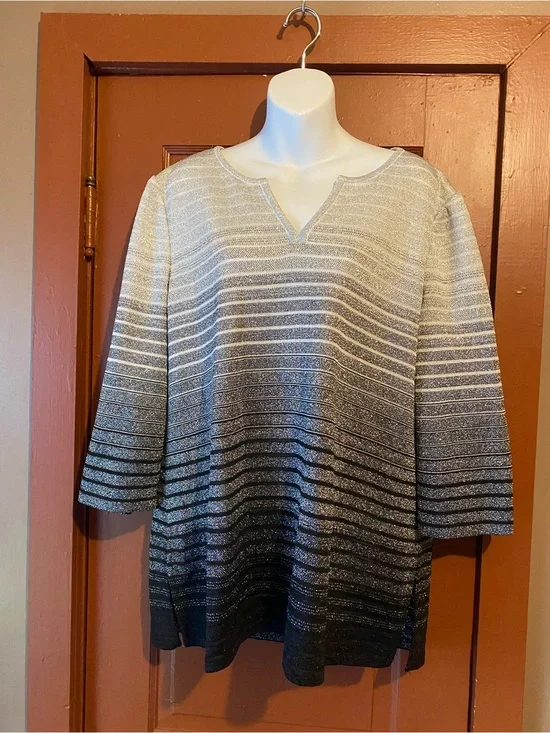 St. John Gradient Stripe V‑Neck Sweater - silver