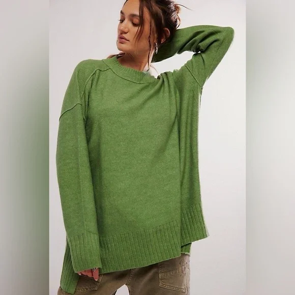 New Free People Phoebe High-Low Tunic Sweater green size XS